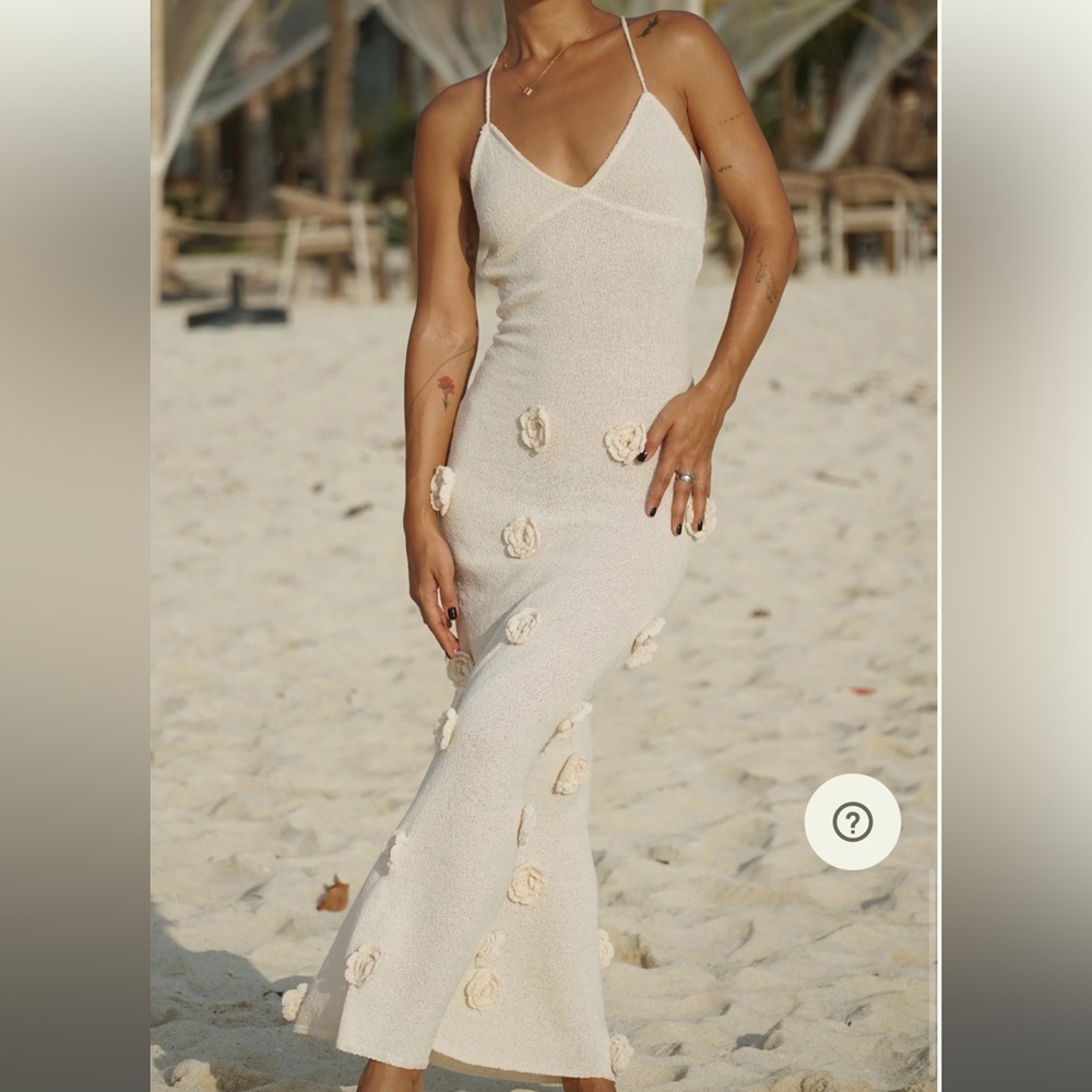Suki Knit Maxi Dress With Flowers - Nude